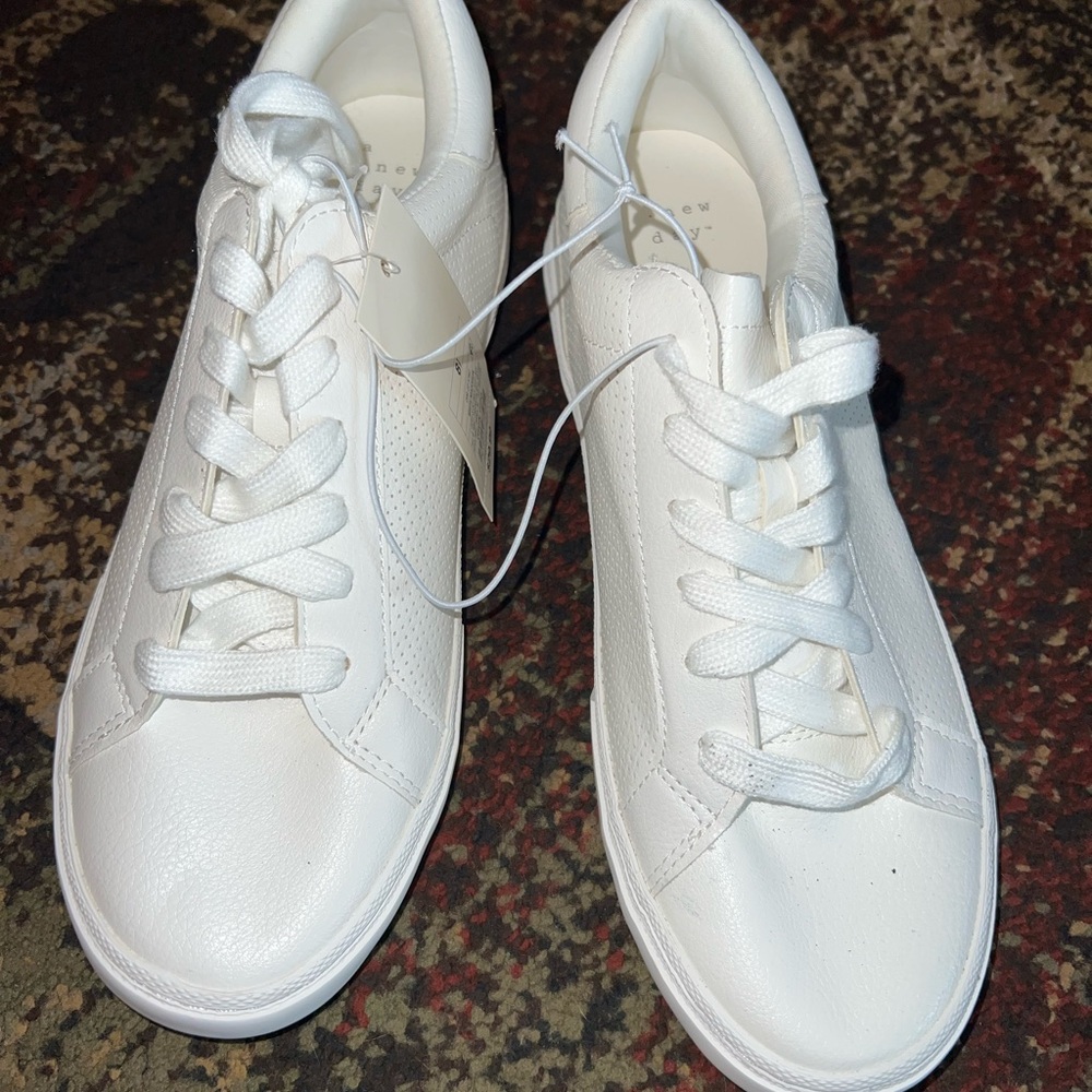 a new day White Women's Sneakers